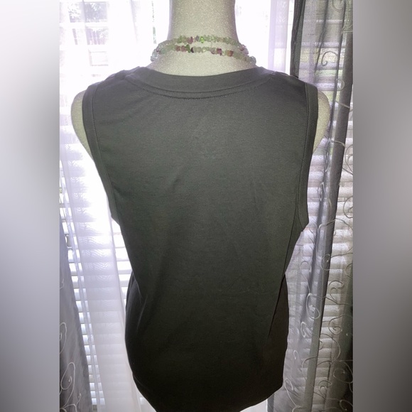 NEW A NEW DAY WOMEN’s Gray Ribbed Super stretchy Swoop neck tank Top size XXL - Picture 4 of 11